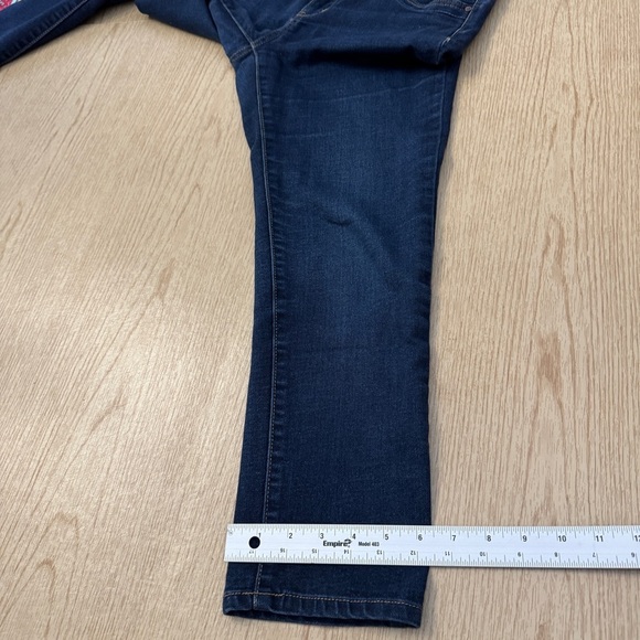 Simply Vera Wang Skinny Jeans Size 6 Dark Wash Mid Rise Stretch Denim - Picture 7 of 15